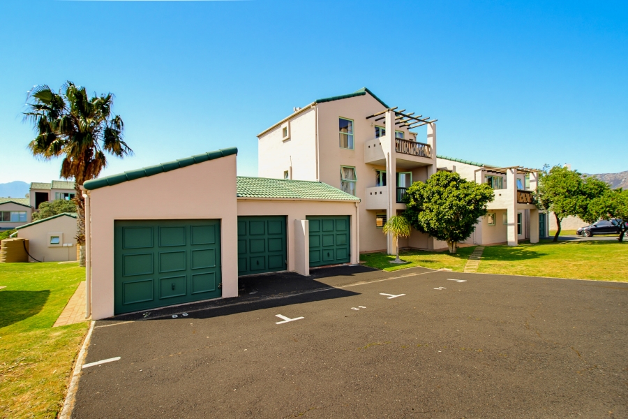 2 Bedroom Property for Sale in Greenways Golf Estate Western Cape
